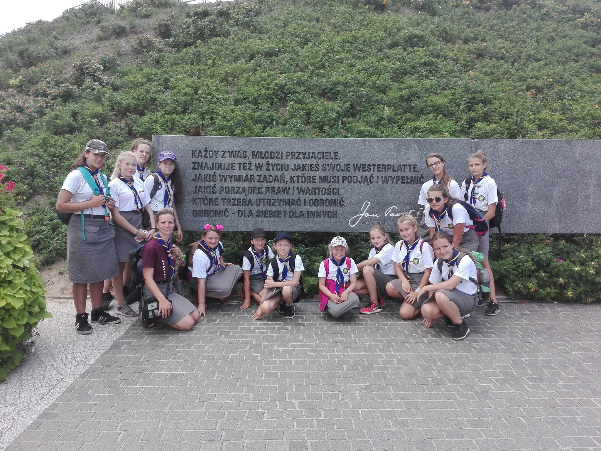 39872885_1215828215222502_7356111786325573632_n